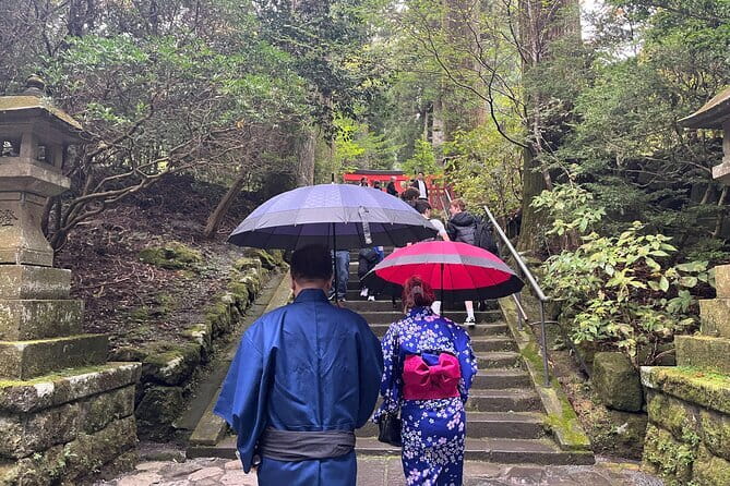 Private Hakone Kimono costume Photo Tour with Hotel Pick-up - What the private guide adds
