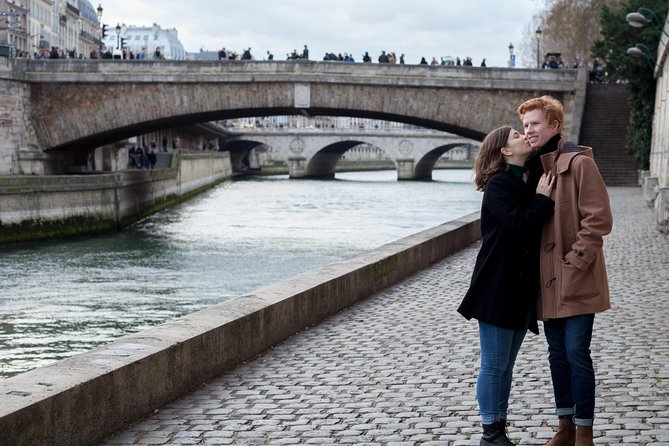 Private Historical Photo Tour in Paris - Fifteen minutes in the Tuileries Garden