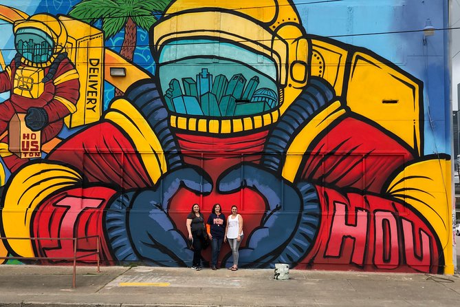 Private Houston Mural Instagram Tour by Cart - Market Square and the Downtown Historic District
