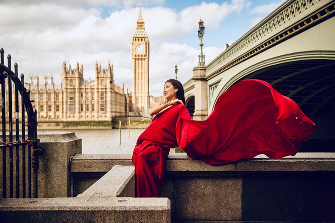 Private landmarks photoshoot for families and couples - Meeting near Westminster Bridge