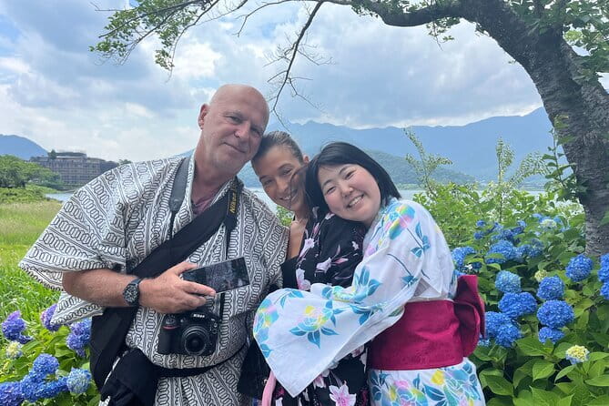 Private Mt.Fuji Kimono costume Photo Tour with Hotel Pick-up - What the private vehicle adds