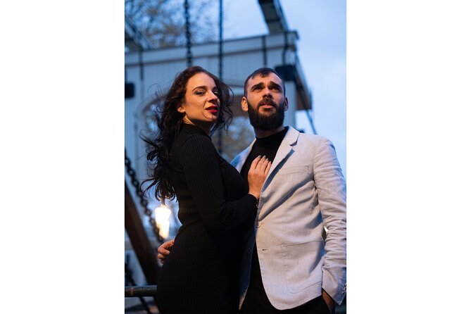 Private Photo Session in Amsterdam - Why the four-person limit matters