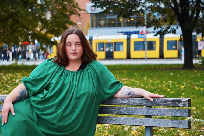 Private Photo Session in the Streets of Berlin - Is $170.81 a fair price for up to five?