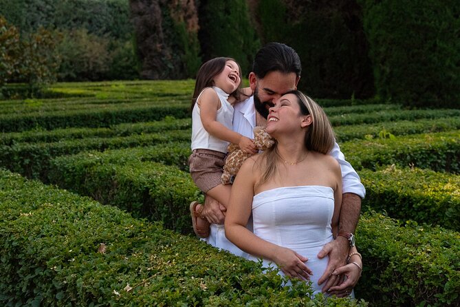 Private Photo Session Tour for Couples in Madrid - Finishing in Sabatini Gardens