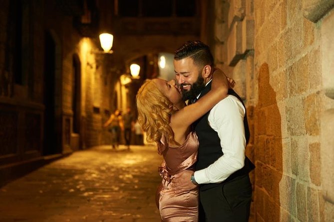 Private Photo Session with a Local Photographer in Barcelona - What this Barcelona photo session is really for