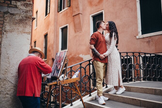 Private Photo Shoot in Venice with Gondola Ride Included - Who will get the most from this experience
