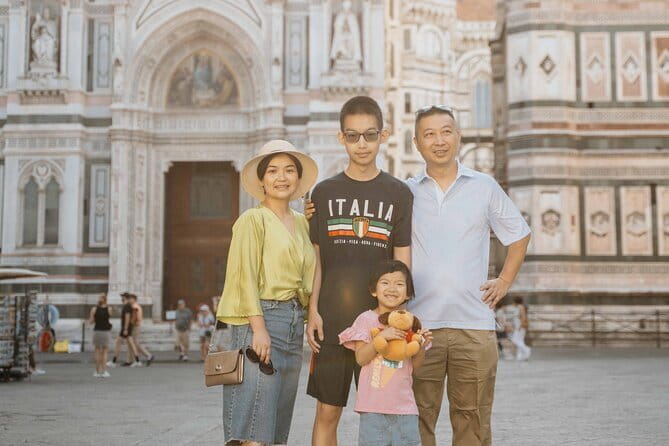 Private Photography Experience in Florence - Choosing Medium or Premium