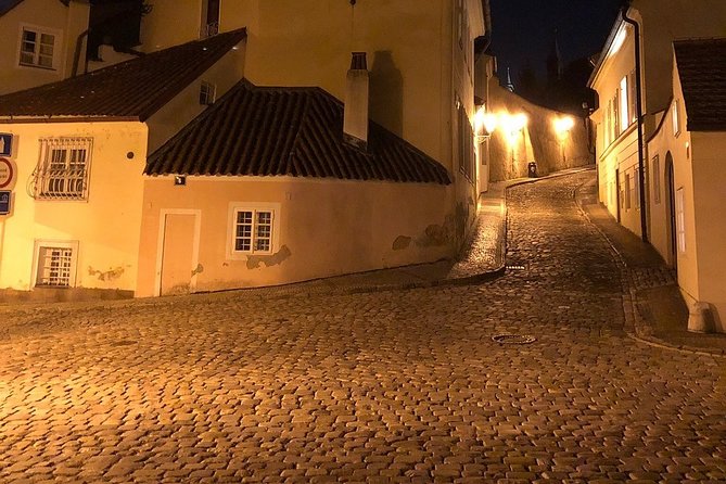Private Photography Tour of Prague by Night - Loreta, New World, and Strahov
