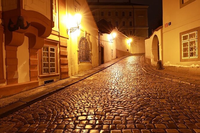 Private Photography Tour of Prague by Night - Down through Mala Strana and toward the river