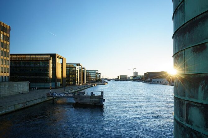 Private Photography Workshop in Copenhagen - Nyhavn: color, water, and familiar views