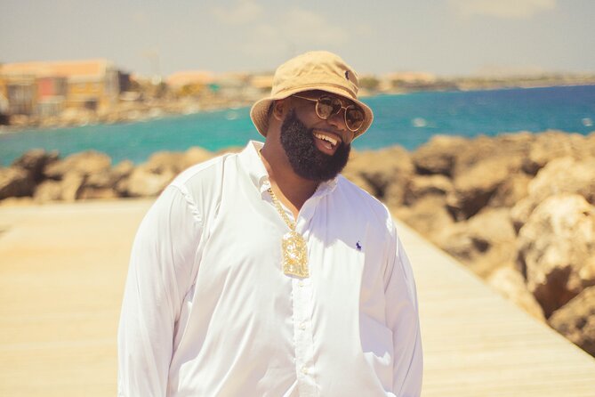 Private Photoshoot Curacao - Capture Your Memories in Willemstad - Heat, Walking, and What to Bring