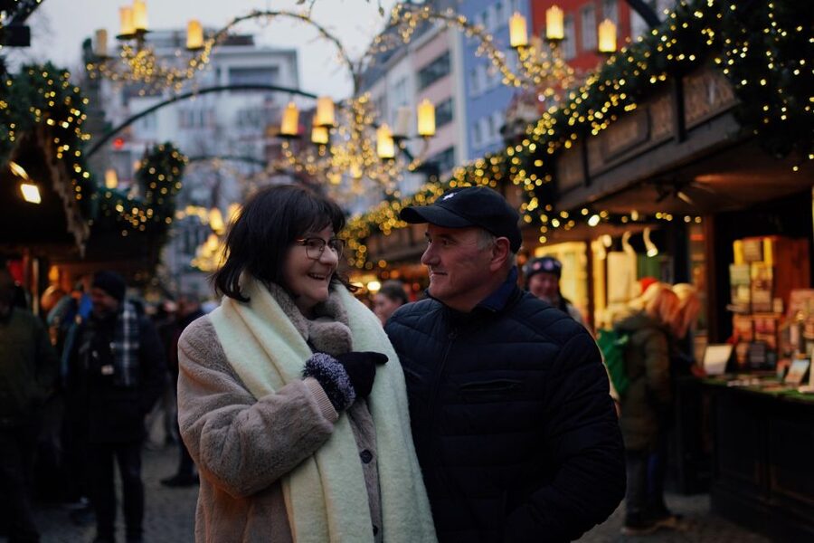 Private photoshoot in Cologne - Nadiia’s posing help is the practical heart of the experience