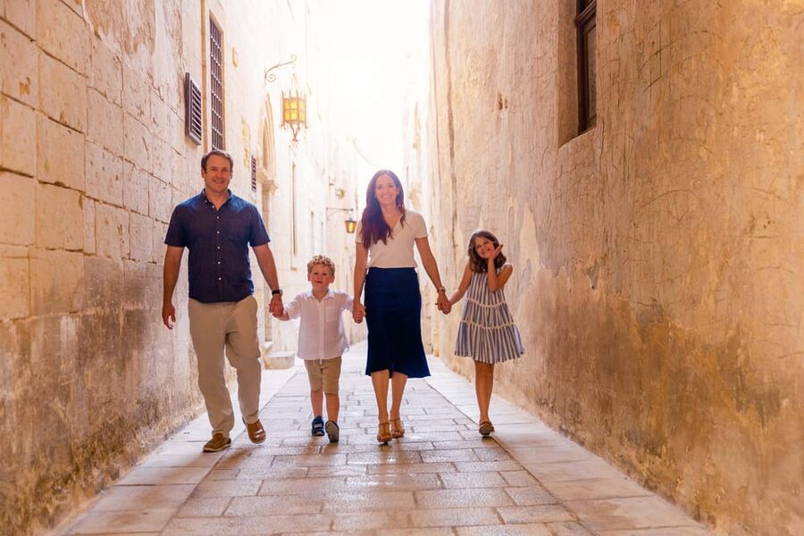 Private Photoshoot in Malta - Walking toward the Lower Barrakka Gardens
