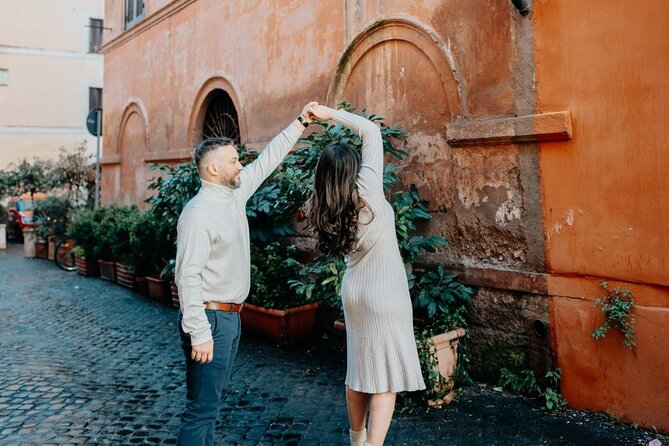Private Photoshoot in Rome - How the photographer works with solo visitors, couples, and families