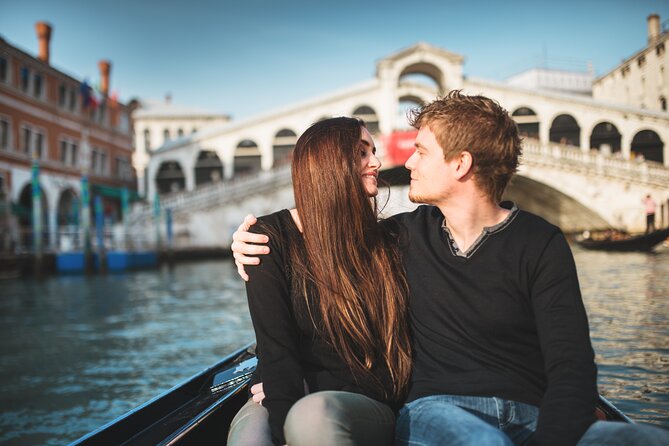 Private Photoshoot on Personal Gondola in Venice - Thirty minutes on a personal gondola