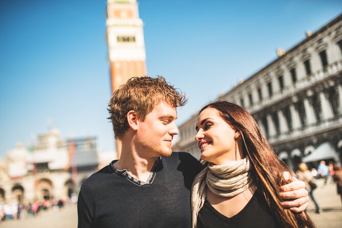 Private Photoshoot on Personal Gondola in Venice - Meeting at Caffè Florian in St. Mark’s Square
