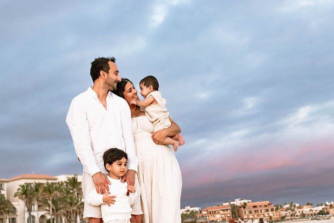 Private Photoshoot Session in Cabo - Playa Monumentos and the Cabo Arch backdrop