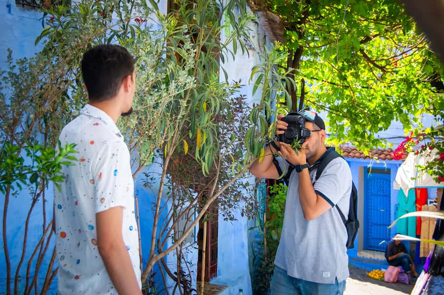 Private Photoshoot with a Local Photographer in Chefchaouen - The Canon 5DsR and finished photo delivery