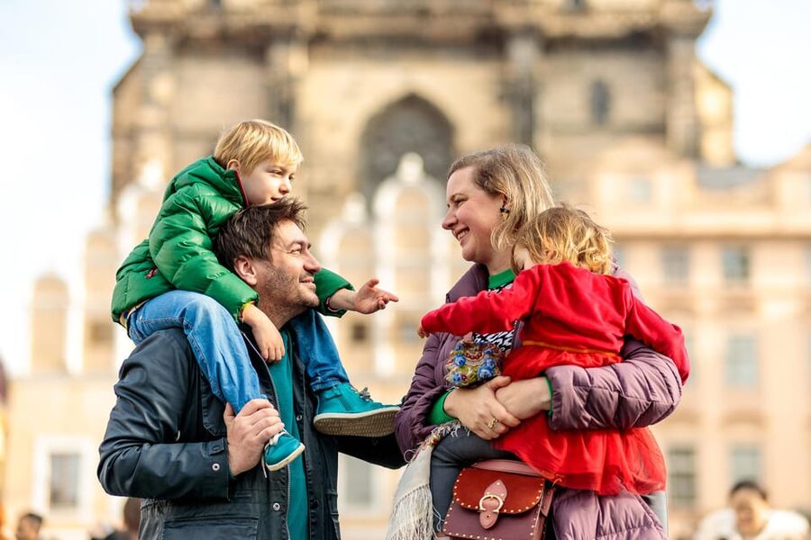 Private Prague Sunrise Photoshoot + Walking Tour - What the $131 price means