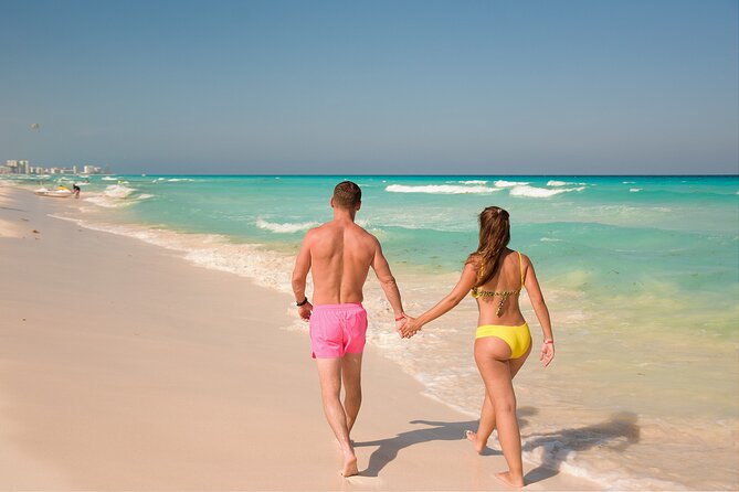 Private Professional Photography Session in Cancun - Forum Beach and Playa Gaviota Azul