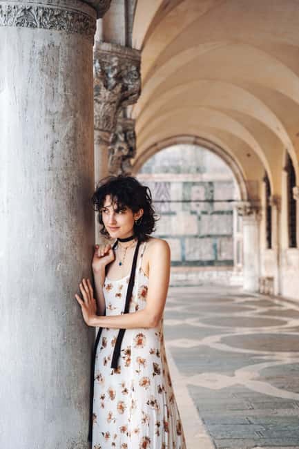 Private Professional Photoshoot in Venice - Why a Private Venice Photoshoot Makes Sense