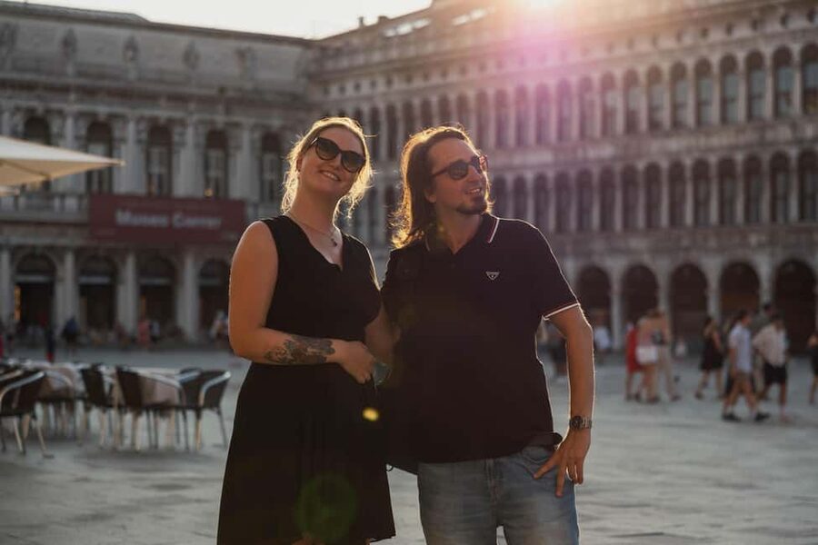 Private Professional Photoshoot in Venice - A Five-Minute Walk to Doge’s Palace