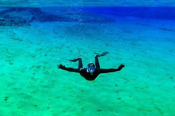 Private Silfra Snorkeling 6 p. group - Meet on Location - with Underwater Photos - Hot chocolate is more useful than it sounds