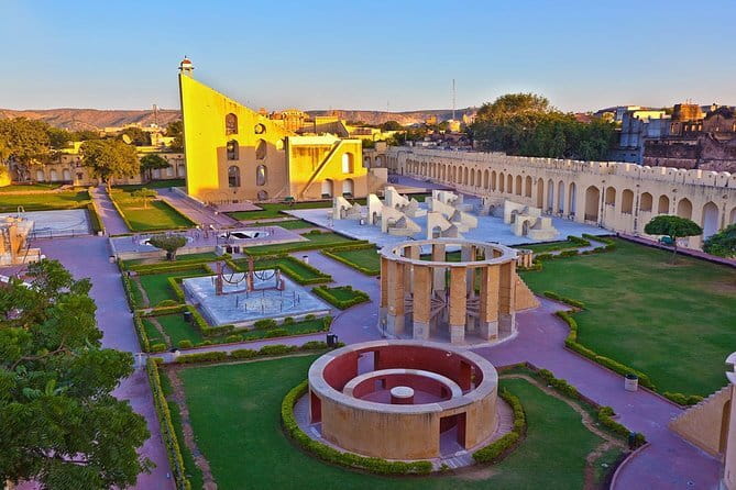 Private Tour of Instagrammable Photogenic Spots in Jaipur - Measuring the sky at Jantar Mantar