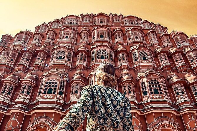 Private Tour of Jaipur's Most Instagrammable & Photogenic Spots - Hawa Mahal and the city’s best-known facade