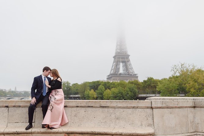 Private Tour: Personal Travel Photographer Tour in Paris - Pont de Bir-Hakeim and Pont Alexandre III
