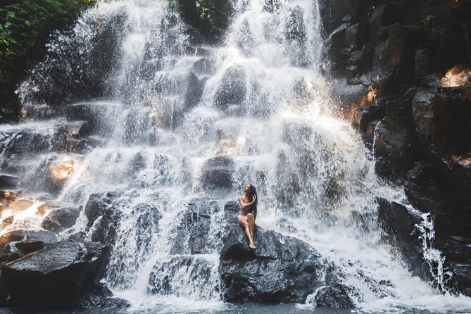 Private Ubud Instagrammable Tour - All Inclusive - Sari Timbul by Kubu Bali: art, gardens, and playful photos