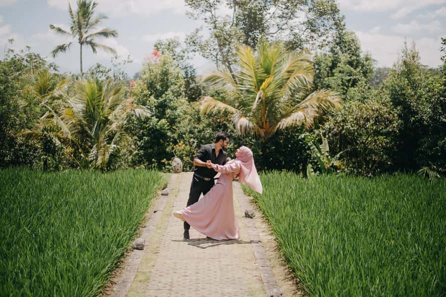 Private Ubud Tour With Professional Photographer with Edit - The people behind the camera
