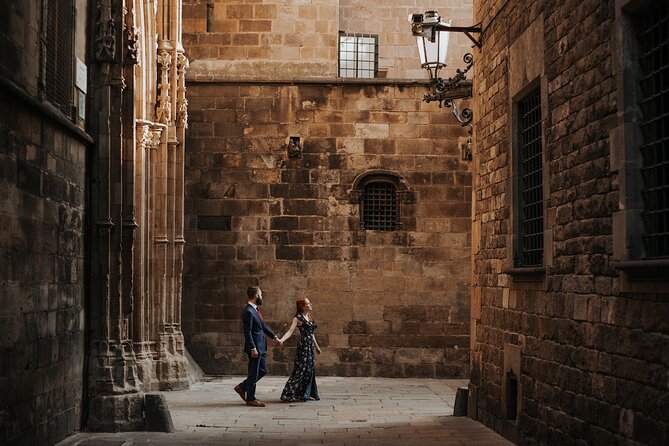 Private Vacation Photography Session with Local Photographer in Barcelona - What the one-hour session feels like