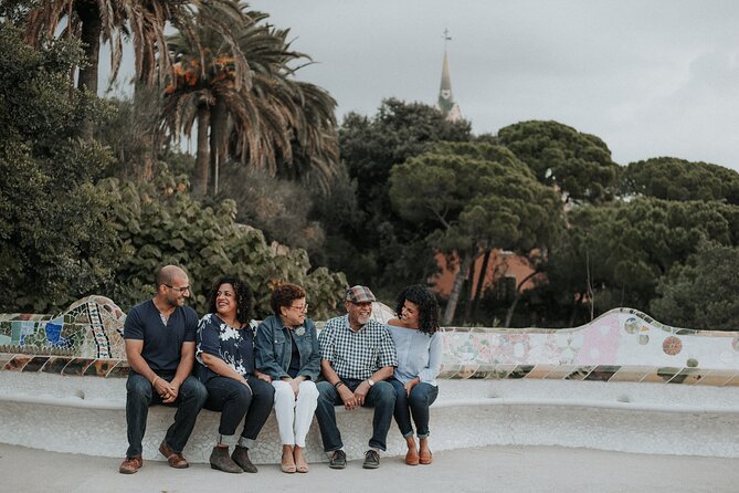 Private Vacation Photography Session with Local Photographer in Barcelona - Should you book this Barcelona photo session?