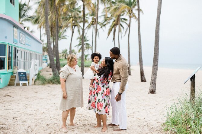 Private Vacation Photography Session with Local Photographer in Ft. Lauderdale - What you receive for $325