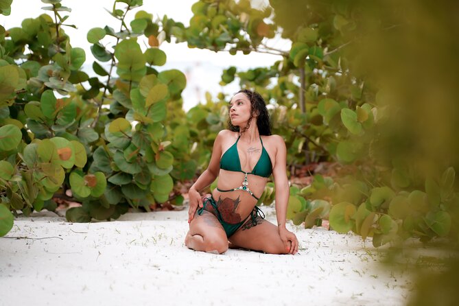 Private Vacation Photoshoot with Photographer in Aruba - Communication, comfort, and personal style