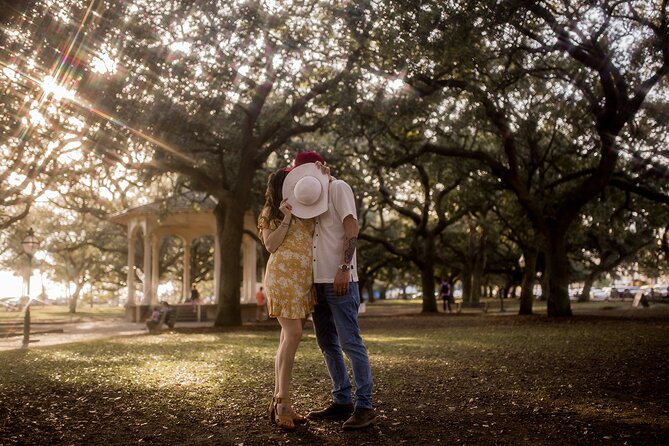 Private Vacation Photoshoot with Photographer in Charleston - A photographer who helps you look natural