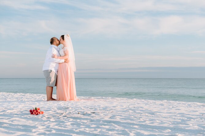Private Vacation Photoshoot with Photographer in Destin - Working with Alina and getting natural photos