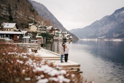 Private Vacation Photoshoot with Photographer in Hallstatt