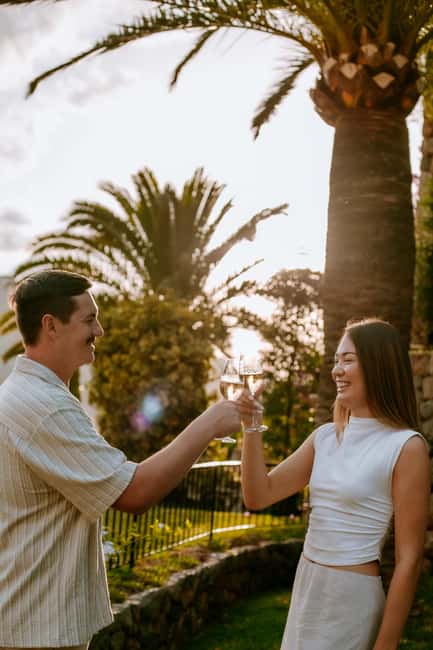 Private Vacation Photoshoot with Photographer in Mallorca - Getting Natural Photos Without Feeling Staged
