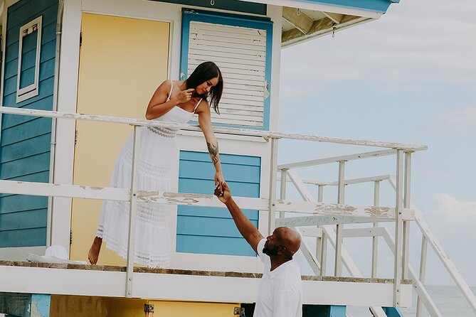 Private Vacation Photoshoot with Photographer in Miami Beach - Engagements and important occasions