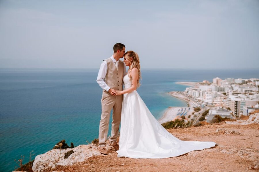 Private Vacation Photoshoot with Photographer in Rhodes - Choosing between 30 minutes and one hour