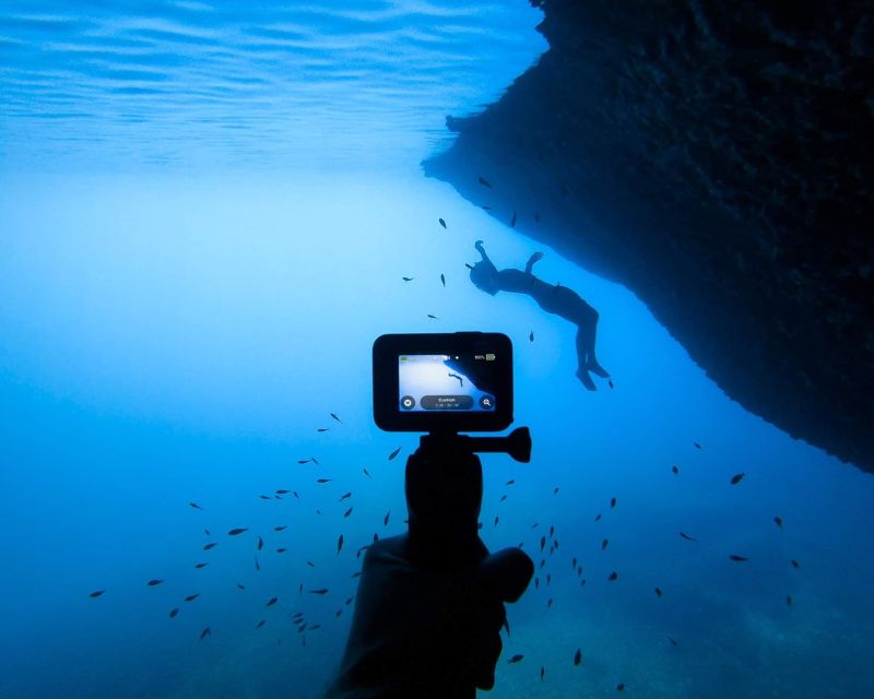 Procida: Boat Tour with Swimming Stops and Underwater Photos - Two swim stops with masks and underwater pictures