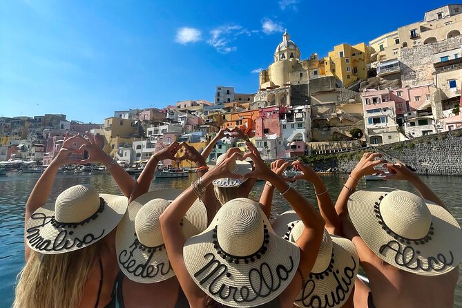 Procida Island Tour by Boat 2h 15m with Swimming and Underwater Photos - Key points before you book