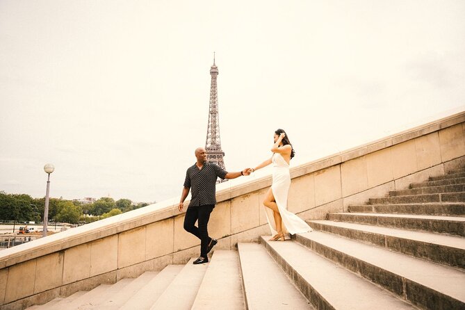 Professional Eiffel Tower Photo Tour with VOGUE Photographer - Rue Benjamin Franklin Leads to a Quieter Corner