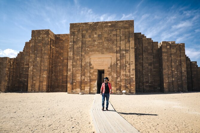 Professional Photo Shoot & Authentic Cairo Walking Tour - Three or four viewpoints make the pictures more useful