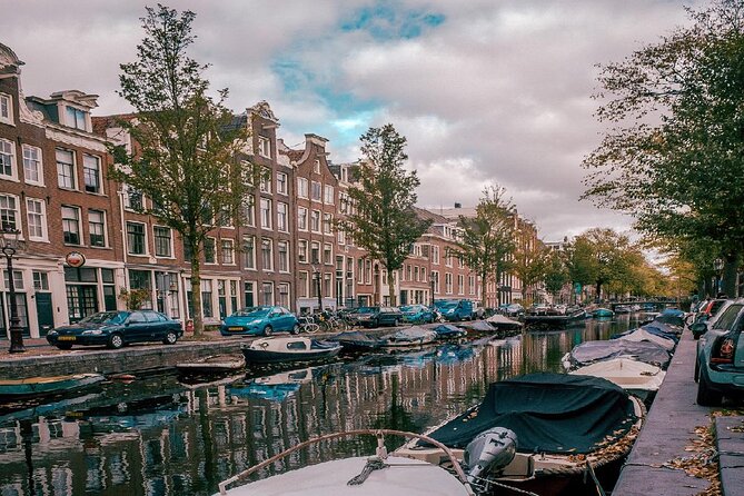 Professional Photo Shoot in Amsterdam - A Photo Walk That Starts at Amsterdam Central Station