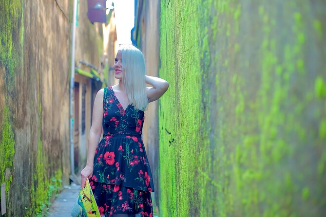 Professional Photography Tour Optional Ao Dai Dress in Hoi An - Lanterns, the night market, and the Thu Bon River