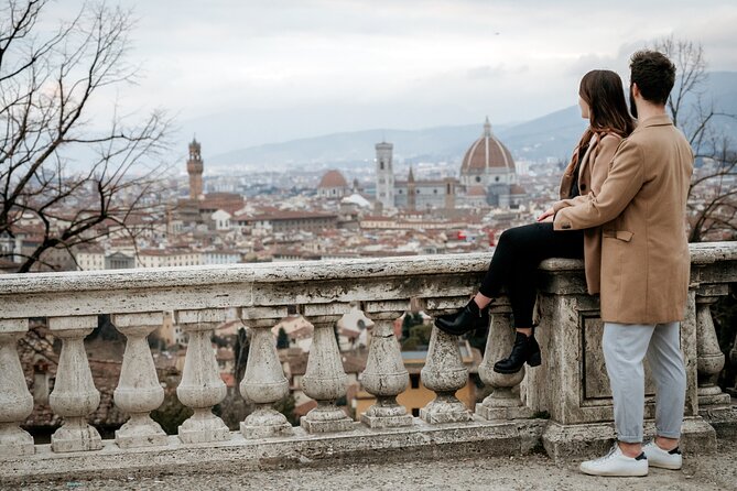 Professional Photoshoot in Florence - Tour or Experience - Ponte Vecchio: Florence’s famous river backdrop