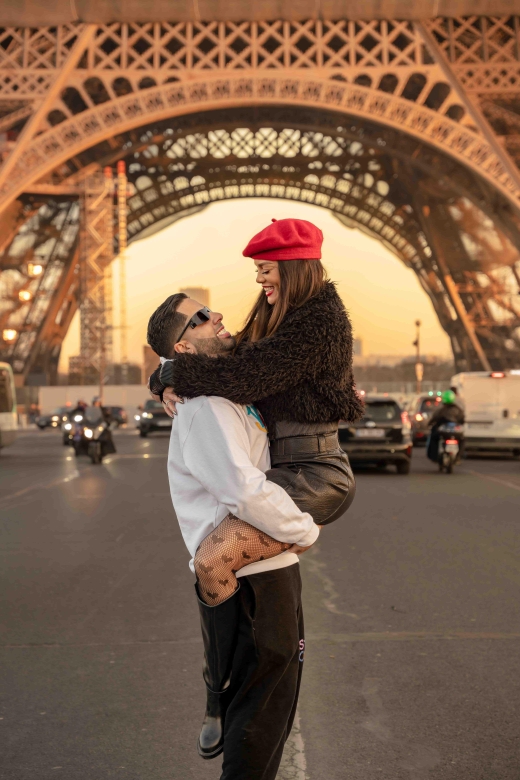 Professional Photoshoot in Paris - Timing, Cancellation, and Language